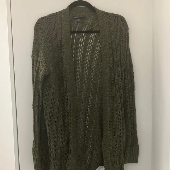 2/30 AE Olive Green Cardigan - Picture 1 of 7